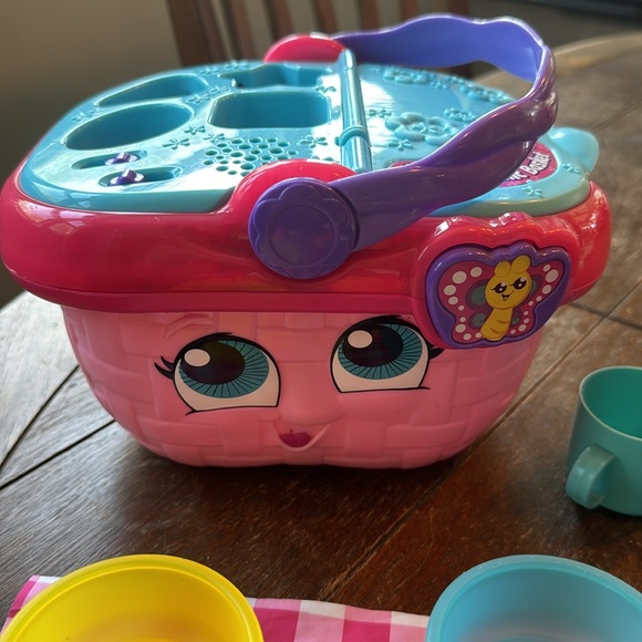 Leap Frog picnic basket - Picture 9 of 16